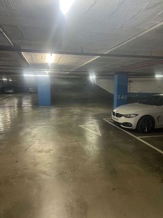 Garaje en venta en Artigas - Llefià en Badalona