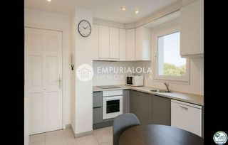 Piso en venta en Salatar en Roses