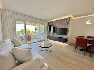 Piso en alquiler en Los Naranjos - Las Brisas en Marbella