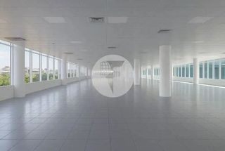 Oficina en alquiler en La Barceloneta en Barcelona