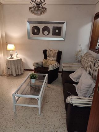 Piso en alquiler en Parque Alcosa - Jardines del Edén en Sevilla