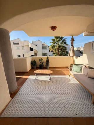 Piso en alquiler en Elviria en Marbella