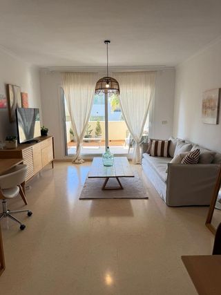 Piso en alquiler en Elviria en Marbella