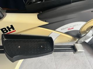 Bicicleta Elíptica BH M8