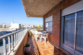 Piso en venta en  El Acequión - Los Naúfragos en Torrevieja