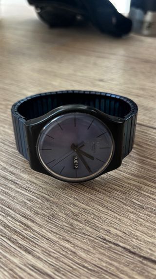 Reloj Swatch Swiss Negro y Azul