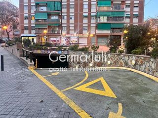 Garaje en alquiler en Artigas - Llefià en Badalona