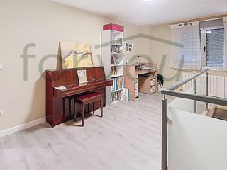 Casa adosada en venta en Avda. Cataluña en Zaragoza