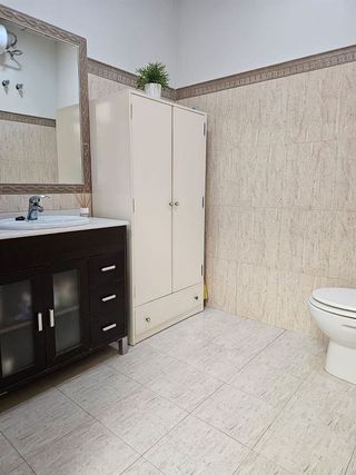 Local comercial en venta en El Juncal - Av. de la Paz en Sevilla