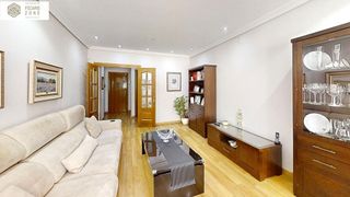 Piso en venta en Parque Ayala - Jardín de la Abadía - Huelín en Málaga