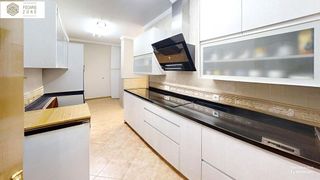 Piso en venta en Parque Ayala - Jardín de la Abadía - Huelín en Málaga