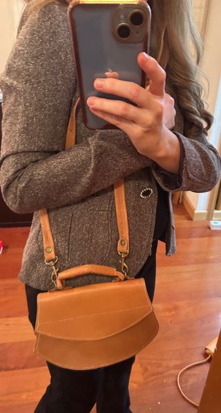 Bolso de piel color cuero