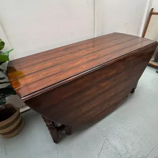 Mesa comedor vintage Theodore Alexander