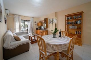 Piso en alquiler en Playa de los Boliches en Fuengirola