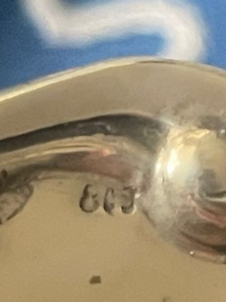 Piatto antico in argento con piedini