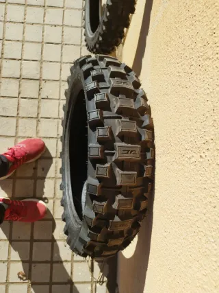 Neumáticos Rebel Xplorer 150/70-18 y 90/90/21