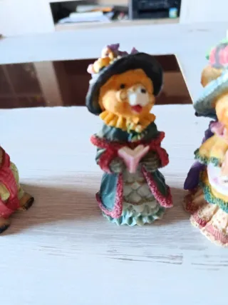 Figuras decorativas osos y perro