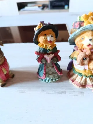 Figuras decorativas osos y perro