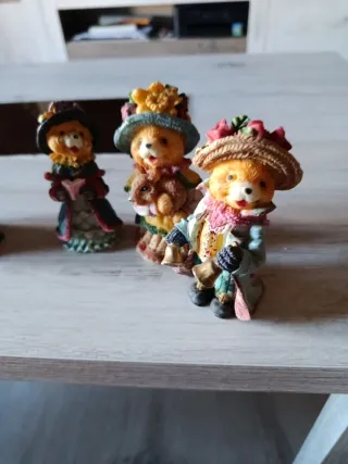 Figuras decorativas osos y perro