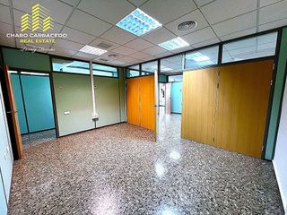 Oficina en venta en Avda. de Abril. - 9 de octubre en Sagunto