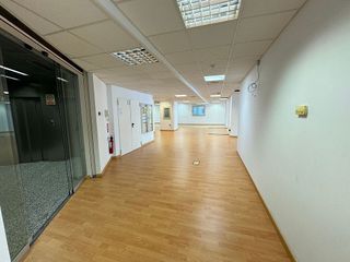 Oficina en alquiler en Sant Gervasi - Galvany en Barcelona