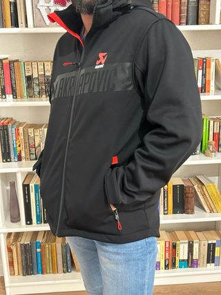 Chaqueta akrapovic