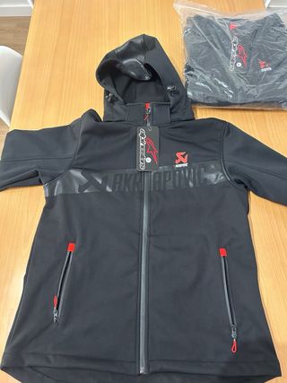 Chaqueta akrapovic