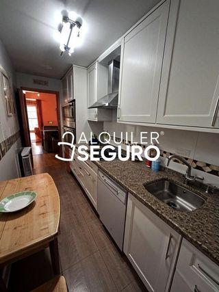 Piso en alquiler en Adelfas en Madrid