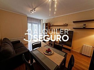 Piso en alquiler en Adelfas en Madrid