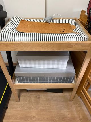 Cambiador bebé madera y colchoneta
