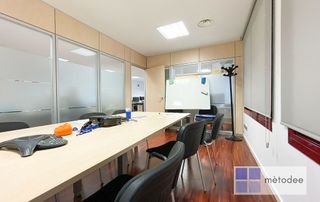 Oficina en venta en Les Corts en Barcelona