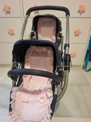Carrito gemelar para muñecas