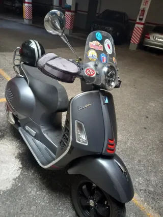 Vespa GTS 300 Super ABS ASR Gris