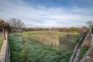 Terreno en venta en Zubia (La)