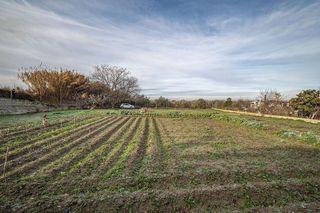 Terreno en venta en Zubia (La)