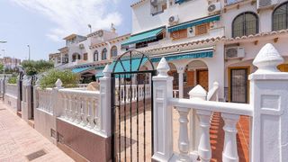 Casa en venta en Nueva Torrevieja - Aguas Nuevas en Torrevieja