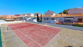 Casa en venta en Nueva Torrevieja - Aguas Nuevas en Torrevieja