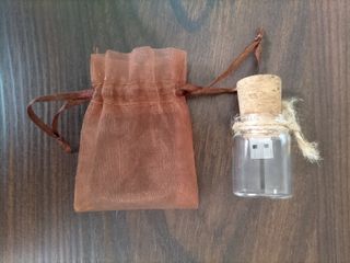 Pendrive marrón 4GB