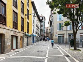Local comercial en venta en Casco Antiguo en Pamplona