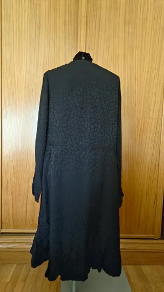 Vestido negro estampado