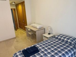 Ático en alquiler en Mercado en Alicante