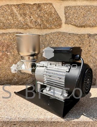 Molino Triturador Maíz Seco y Húmedo Arepas Eléctrico 0,5 Hp - 00805 - GARHE