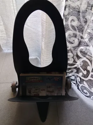 Portariviste/Portagiornali in metallo nero