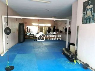 Local comercial en venta en Portazgo en Madrid