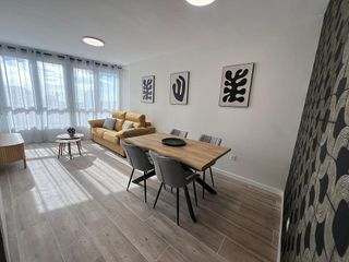 Piso en alquiler en Centro en Almería