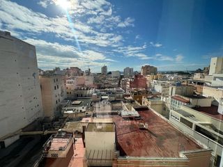 Piso en alquiler en Centro en Almería