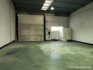 Nave industrial en venta en Nueva Alcalá en Alcalá de Guadaira