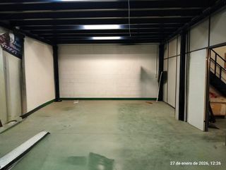 Nave industrial en venta en Nueva Alcalá en Alcalá de Guadaira