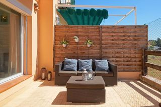 Casa adosada en alquiler en Nueva Andalucía centro en Marbella