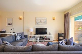 Casa adosada en alquiler en Nueva Andalucía centro en Marbella